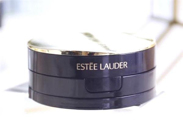 雅诗兰黛沁水气垫怎么用 雅诗兰黛沁水气垫使用步骤 雅诗兰黛沁水气垫怎么用 雅诗兰黛沁水气垫使用步骤