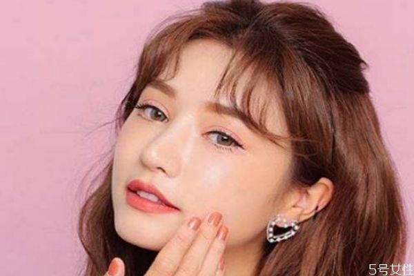 中分久了怎么恢复刘海 刘海总是中分怎么恢复 中分久了怎么恢复刘海 刘海总是中分怎么恢复