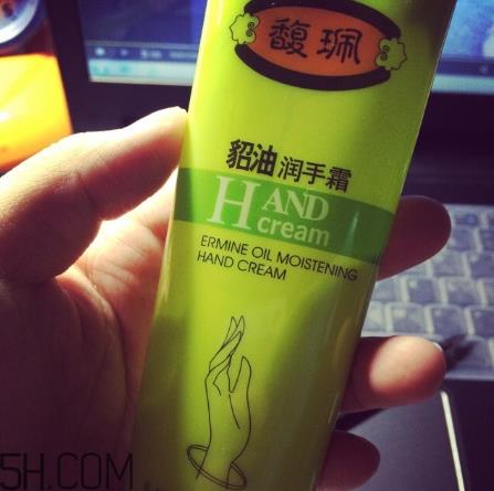 馥佩貂油护手霜好用吗?馥佩貂油护手霜多少钱? 馥佩貂油护手霜好用吗?馥佩貂油护手霜多少钱?