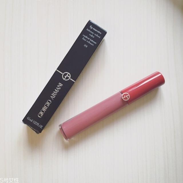 阿玛尼红管501唇釉好看吗 阿玛尼红管501试色 阿玛尼红管501唇釉好看吗 阿玛尼红管501试色