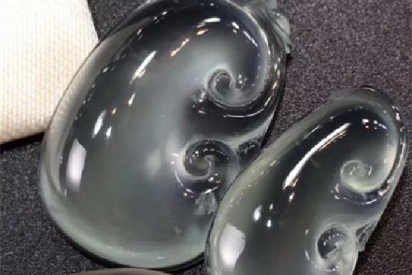 玻璃种翡翠有收藏价值吗 玻璃种翡翠和冰种翡翠哪个好 玻璃种翡翠有收藏价值吗 玻璃种翡翠和冰种翡翠哪个好
