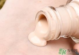 粉底液和粉底霜哪个好?粉底液和粉底霜的区别 粉底液和粉底霜哪个好?粉底液和粉底霜的区别