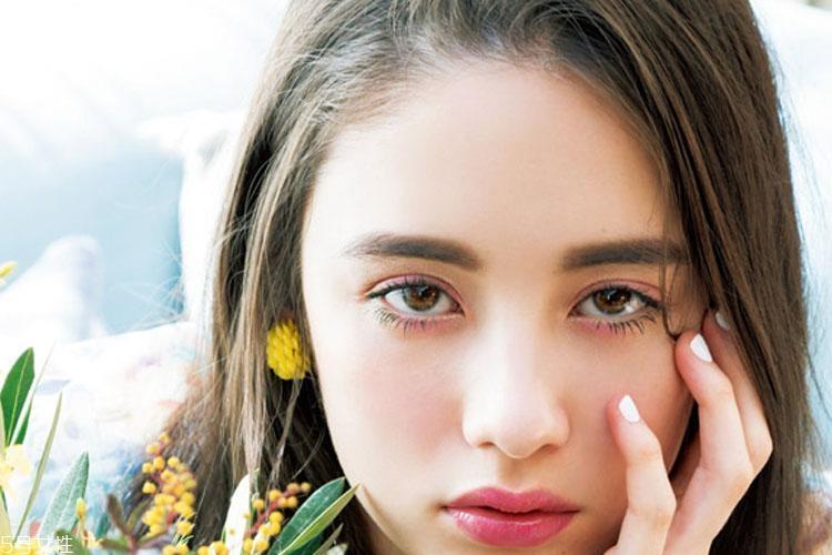 敏感肌可以用神经胜肽吗 这些成分战胜敏感肌 敏感肌可以用神经胜肽吗 这些成分战胜敏感肌