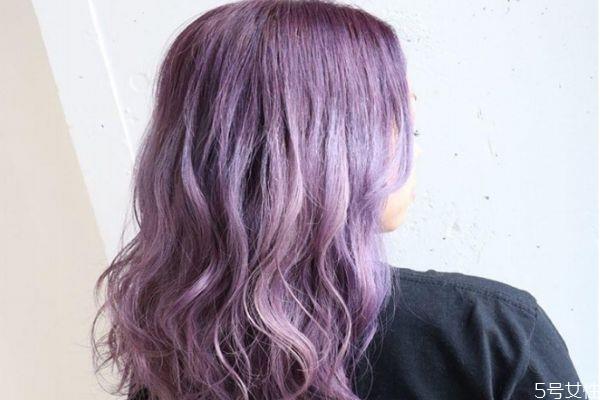 染过的头发会越洗越浅吗 头发越洗颜色越浅的原因 染过的头发会越洗越浅吗 头发越洗颜色越浅的原因