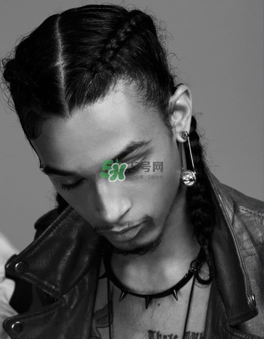 AMBUSH是什么牌子_是什么档次_哪里买? AMBUSH是什么牌子_是什么档次_哪里买?