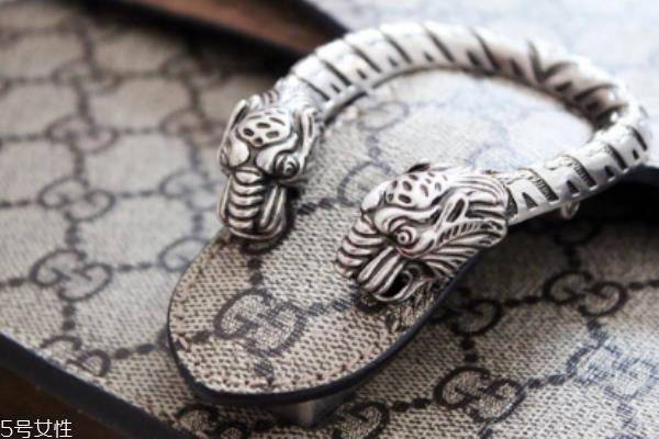 gucci酒神包怎么打开 虎头有玄机 gucci酒神包怎么打开 虎头有玄机