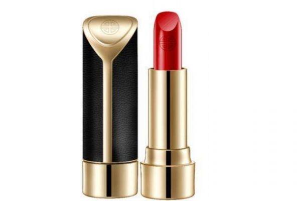 秋季流行的口红颜色有什么呢 秋季应该怎么涂口红呢 秋季流行的口红颜色有什么呢 秋季应该怎么涂口红呢