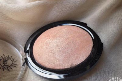 ​素颜可以用高光吗 素颜直接打个高光行么