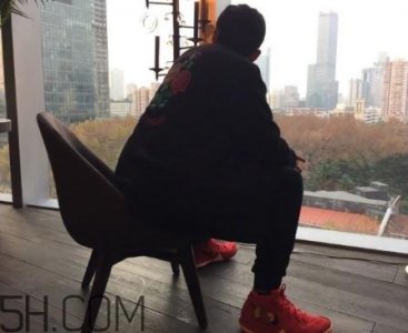 nike kyrie 4 cny中国新年配色发售时间_多少钱?