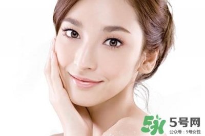 冬天敷面膜太冷怎么办?冬天面膜可以温水泡吗?