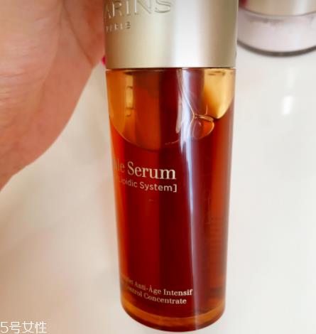 娇韵诗双管精华好用吗?年轻肌肤的日常抗氧化产品 娇韵诗双管精华好用吗?年轻肌肤的日常抗氧化产品