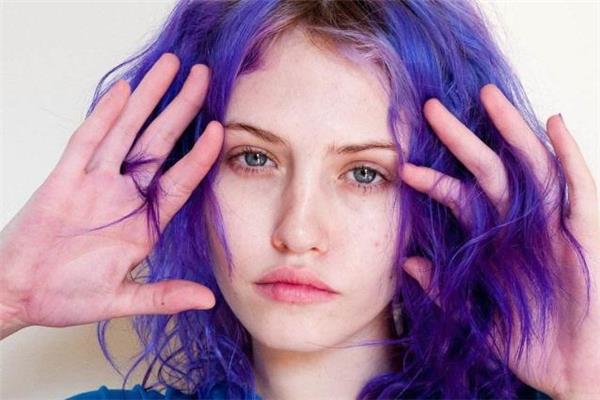 过年染什么颜色头发好看 过年染头发提前多久比较好 过年染什么颜色头发好看 过年染头发提前多久比较好