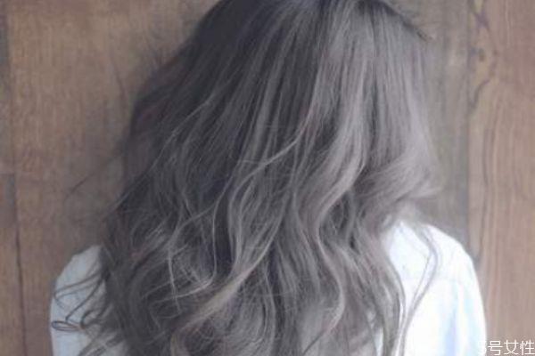 什么人适合染冷棕色 冷棕色和暖棕色的区别 什么人适合染冷棕色 冷棕色和暖棕色的区别