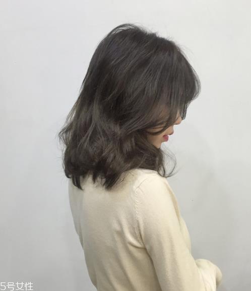 黑茶色适合长发吗 黑茶色适合男生吗 黑茶色适合长发吗 黑茶色适合男生吗