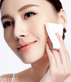 化妆棉和卸妆棉可以重复用吗 化妆棉的使用寿命 化妆棉和卸妆棉可以重复用吗 化妆棉的使用寿命