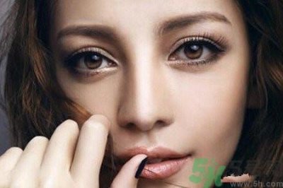 ​眼影能当鼻影用吗?眼影当鼻影用可以吗