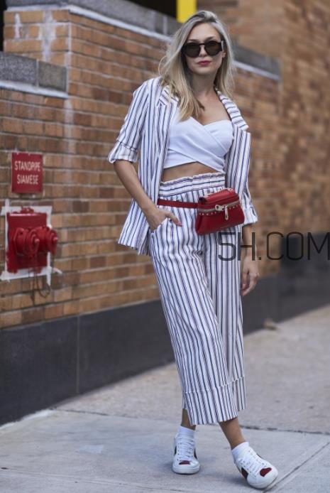 西装配运动鞋好看吗?西装配运动鞋怎么穿? 西装配运动鞋好看吗?西装配运动鞋怎么穿?