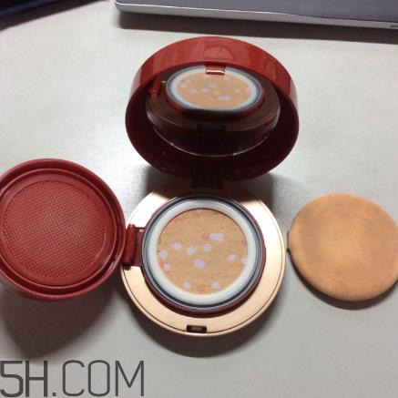 悦诗风吟红石榴气垫好用吗?悦诗风吟红石榴气垫测评 悦诗风吟红石榴气垫好用吗?悦诗风吟红石榴气垫测评