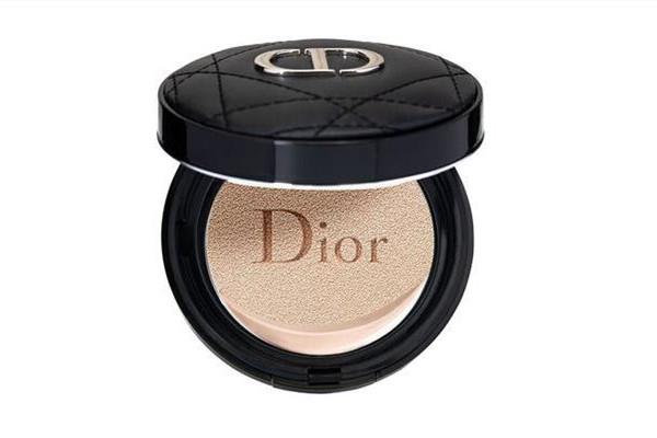 迪奥气垫哪款遮瑕效果好的 迪奥气垫有什么色号 迪奥气垫哪款遮瑕效果好的 迪奥气垫有什么色号