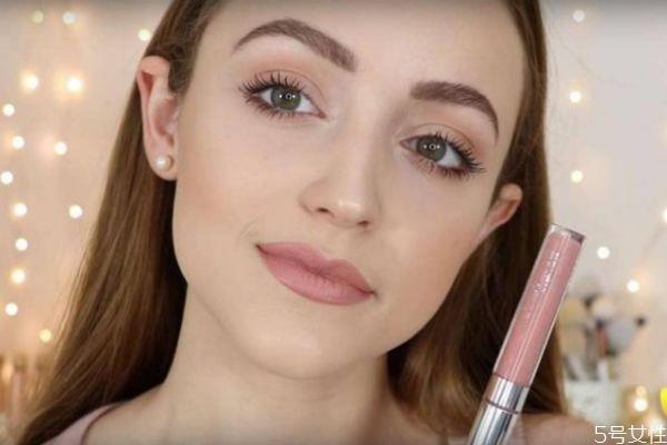 口红怎么洗卸掉 唇部可以不用卸妆水卸吗 口红怎么洗卸掉 唇部可以不用卸妆水卸吗