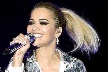 完美高马尾怎么扎好看 3步骤超快教学 完美高马尾怎么扎好看 3步骤超快教学