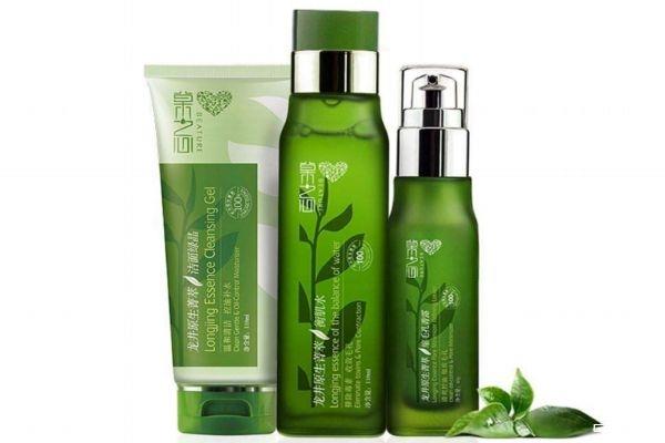 为什么爽肤水永远比乳先用完呢 水乳使用比例是多少呢 为什么爽肤水永远比乳先用完呢 水乳使用比例是多少呢