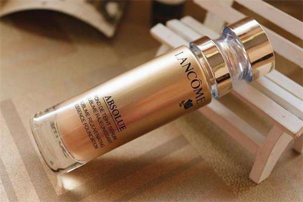 兰蔻菁纯粉底液适合什么肤质 菁纯粉底液和气垫哪个好用 兰蔻菁纯粉底液适合什么肤质 菁纯粉底液和气垫哪个好用