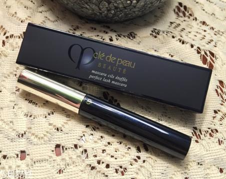 cpb睫毛膏好用吗 cpb睫毛膏手残党也不怕