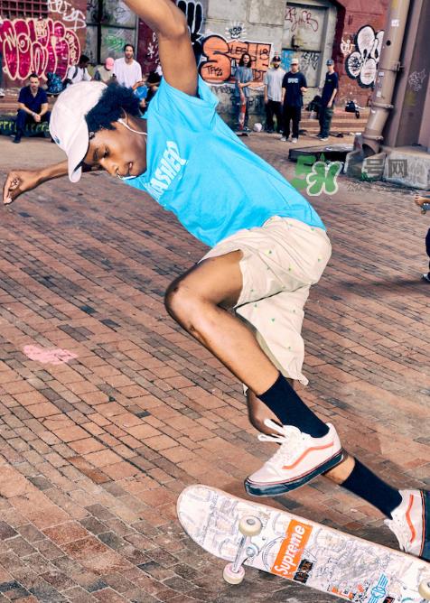 opening ceremony与vans联名帆布鞋多少钱_哪几款颜色? opening ceremony与vans联名帆布鞋多少钱_哪几款颜色?