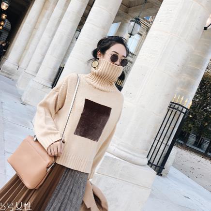 丝绒毛衣怎么搭配?优雅气质全靠它 丝绒毛衣怎么搭配?优雅气质全靠它