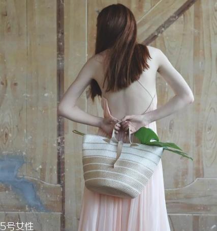 caterina bertini是什么牌子?草编包的鼻祖 caterina bertini是什么牌子?草编包的鼻祖