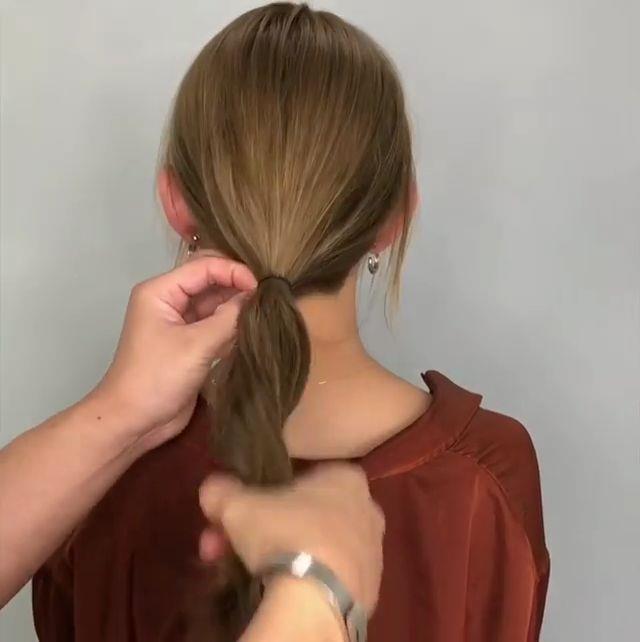 女生长发低马尾发型怎么扎