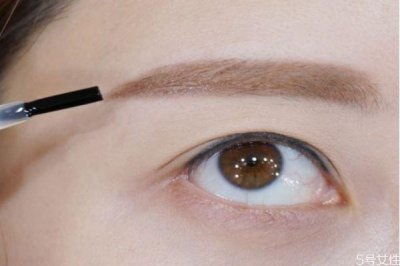 ​初学者如何画眉毛 自己学画眉毛基本步骤