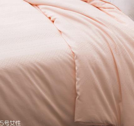 蚕丝被用什么被套好 被套这样挑选