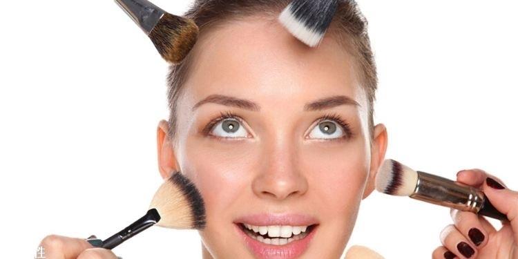 底妆用bb还是粉底液好 教你选择对的底妆产品 底妆用bb还是粉底液好 教你选择对的底妆产品