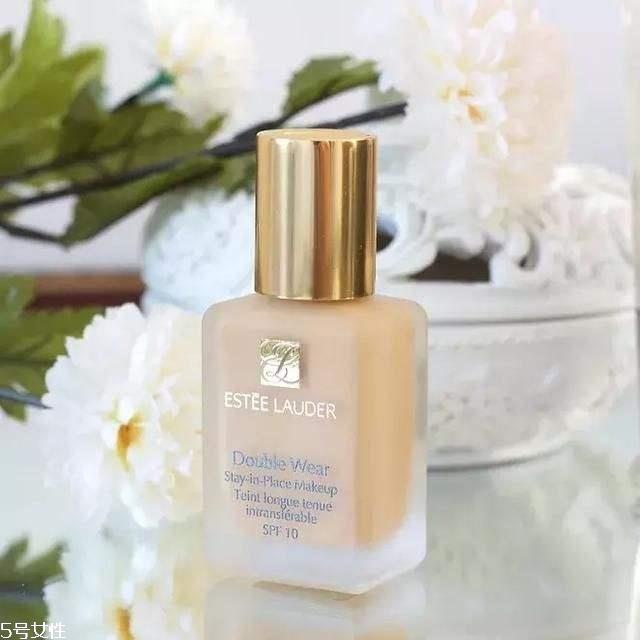 底妆用bb还是粉底液好 教你选择对的底妆产品 底妆用bb还是粉底液好 教你选择对的底妆产品