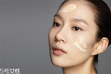 底妆用bb还是粉底液好 教你选择对的底妆产品 底妆用bb还是粉底液好 教你选择对的底妆产品