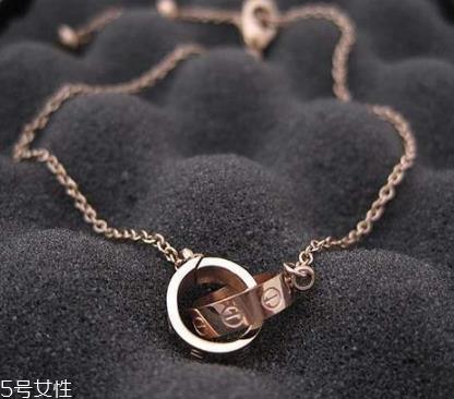 卡地亚双环项链真假辨别 教你避开假货 卡地亚双环项链真假辨别 教你避开假货