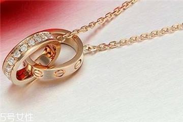 卡地亚双环项链真假辨别 教你避开假货 卡地亚双环项链真假辨别 教你避开假货