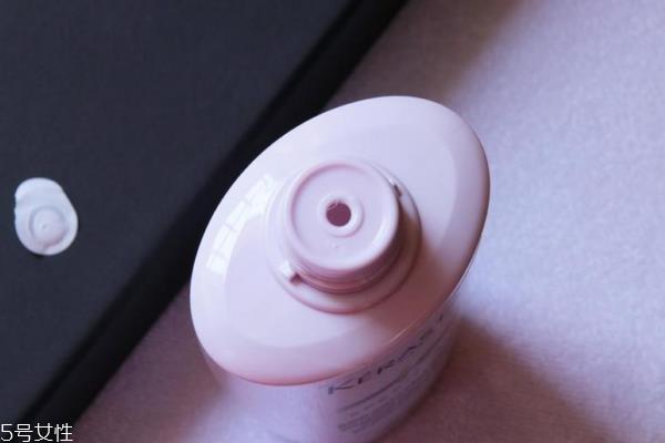 卡诗无硅油洗发水怎么样 让发丝轻盈到飞起 卡诗无硅油洗发水怎么样 让发丝轻盈到飞起