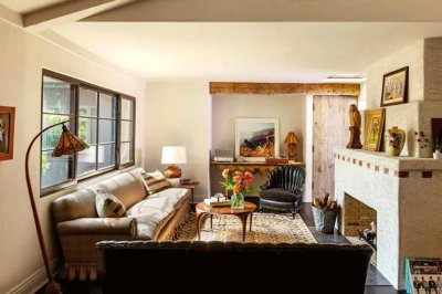 20岁出演蜘蛛侠女主,身材火辣成无数男人“梦中女神”,如今隐居山间老牧屋: