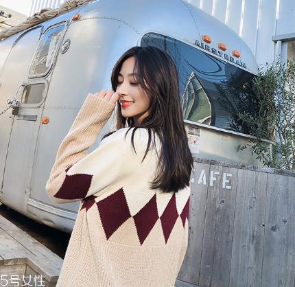 毛衣沾上油漆怎么去除?清凉油就能解决 毛衣沾上油漆怎么去除?清凉油就能解决