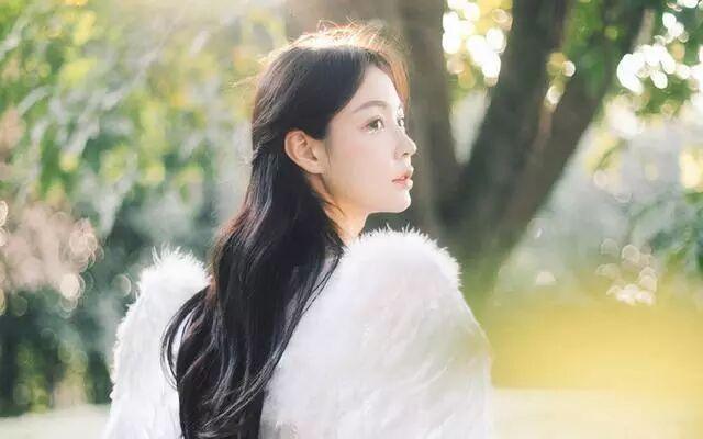 男人喜欢你却不主动联系你,实际是这些原因,很多女人都理解错了