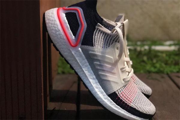 阿迪达斯ub19鞋垫后滑怎么办 ub19鞋垫滑脱问题