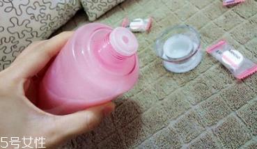 兰蔻粉水可以做面膜吗 做水膜刺激大