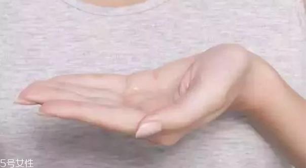 卸妆乳适合什么皮肤用 卸妆乳应该这样选 卸妆乳适合什么皮肤用 卸妆乳应该这样选