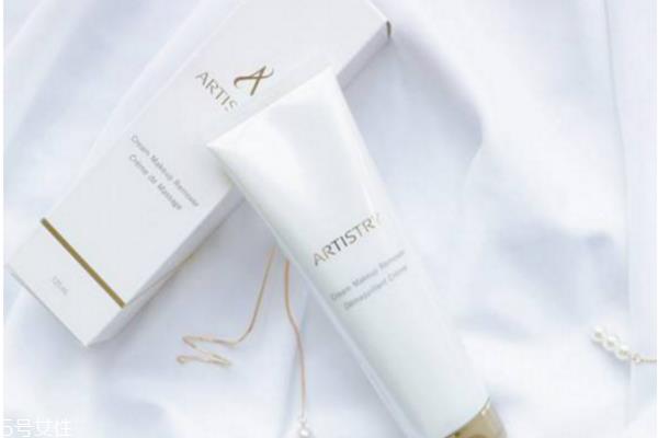 卸妆乳适合什么皮肤用 卸妆乳应该这样选 卸妆乳适合什么皮肤用 卸妆乳应该这样选