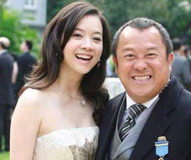 曾志伟与“女友”游日本出车祸，曾宝仪回应：“人很好”