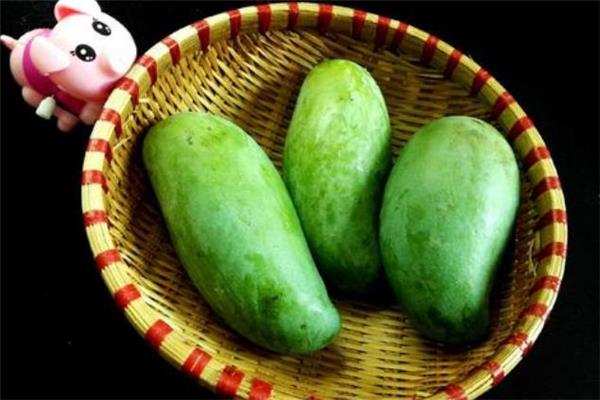 青芒果没熟吃了会中毒吗 青芒切开太生了怎么办 青芒果没熟吃了会中毒吗 青芒切开太生了怎么办