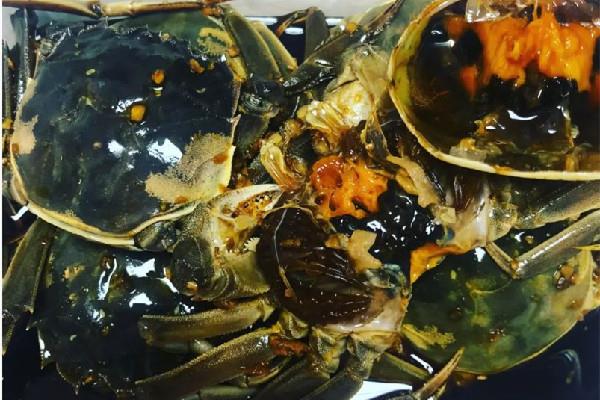 生醉蟹和熟醉蟹哪个好吃 生醉蟹能存放多久 生醉蟹和熟醉蟹哪个好吃 生醉蟹能存放多久